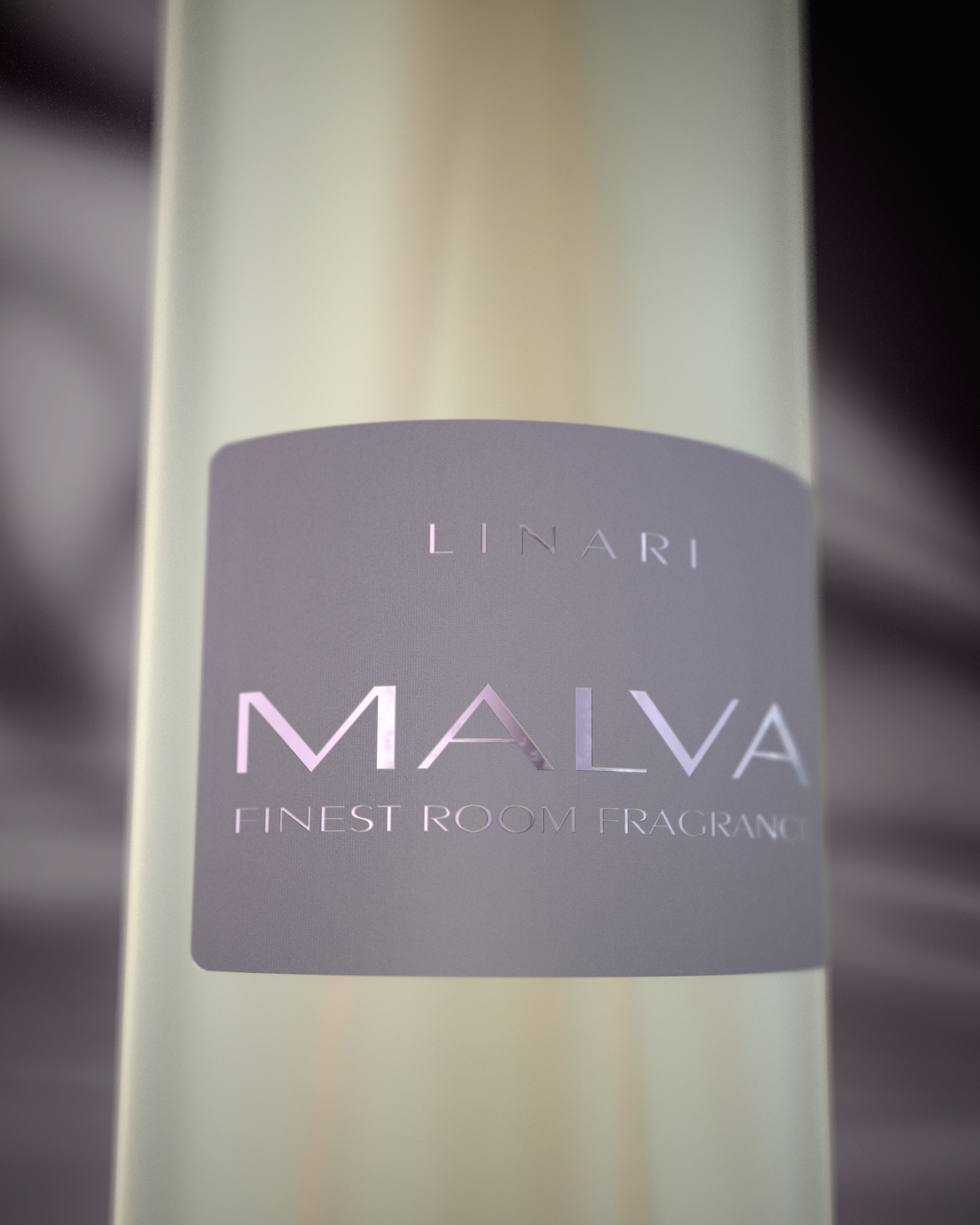 LINARI MALVA Raumduft-Diffusor im satinierten italienischen Glas mit Wengé-Deckel und naturfarbenen Kapillarstäbchen